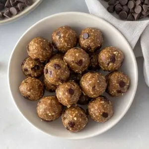 Chocolate Peanut Butter Protein Balls
