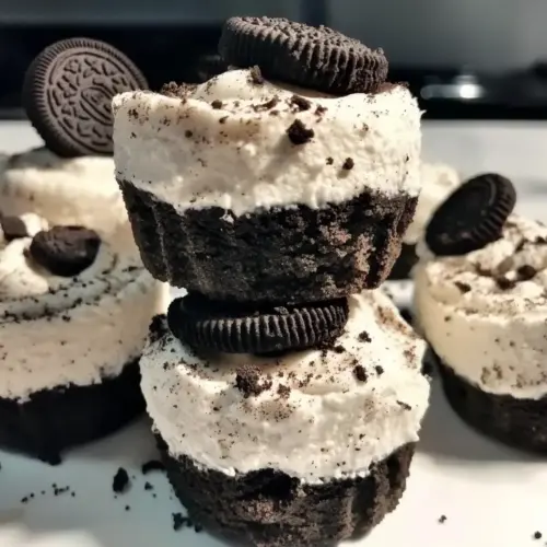 Healthy No-Bake Oreo Cheesecake Bites
